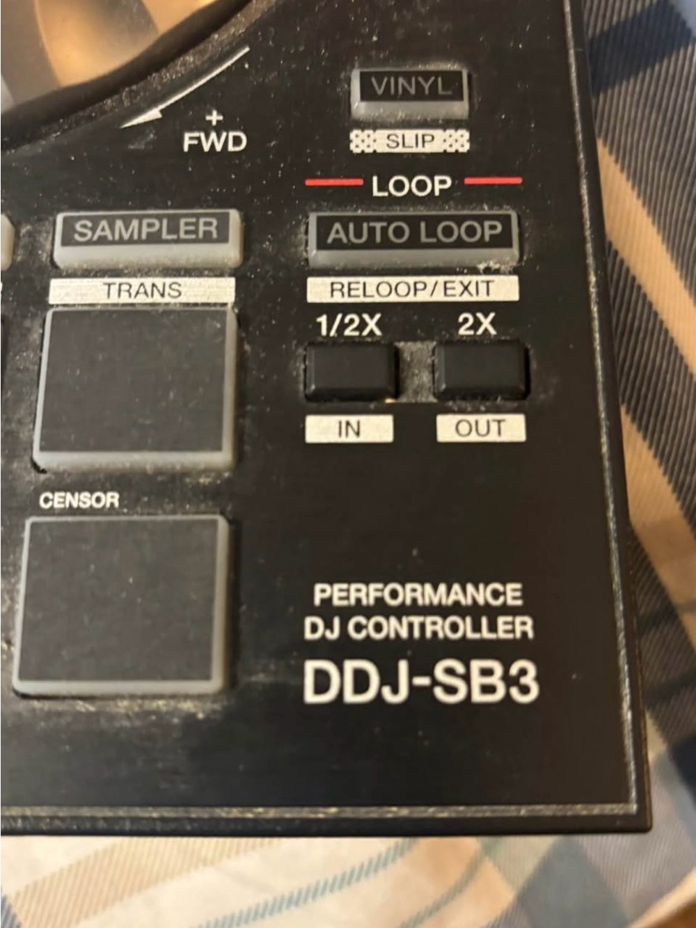PIONEER Black and Silver DDJ-Style Portable DJ Controller - Picture 4 of 5